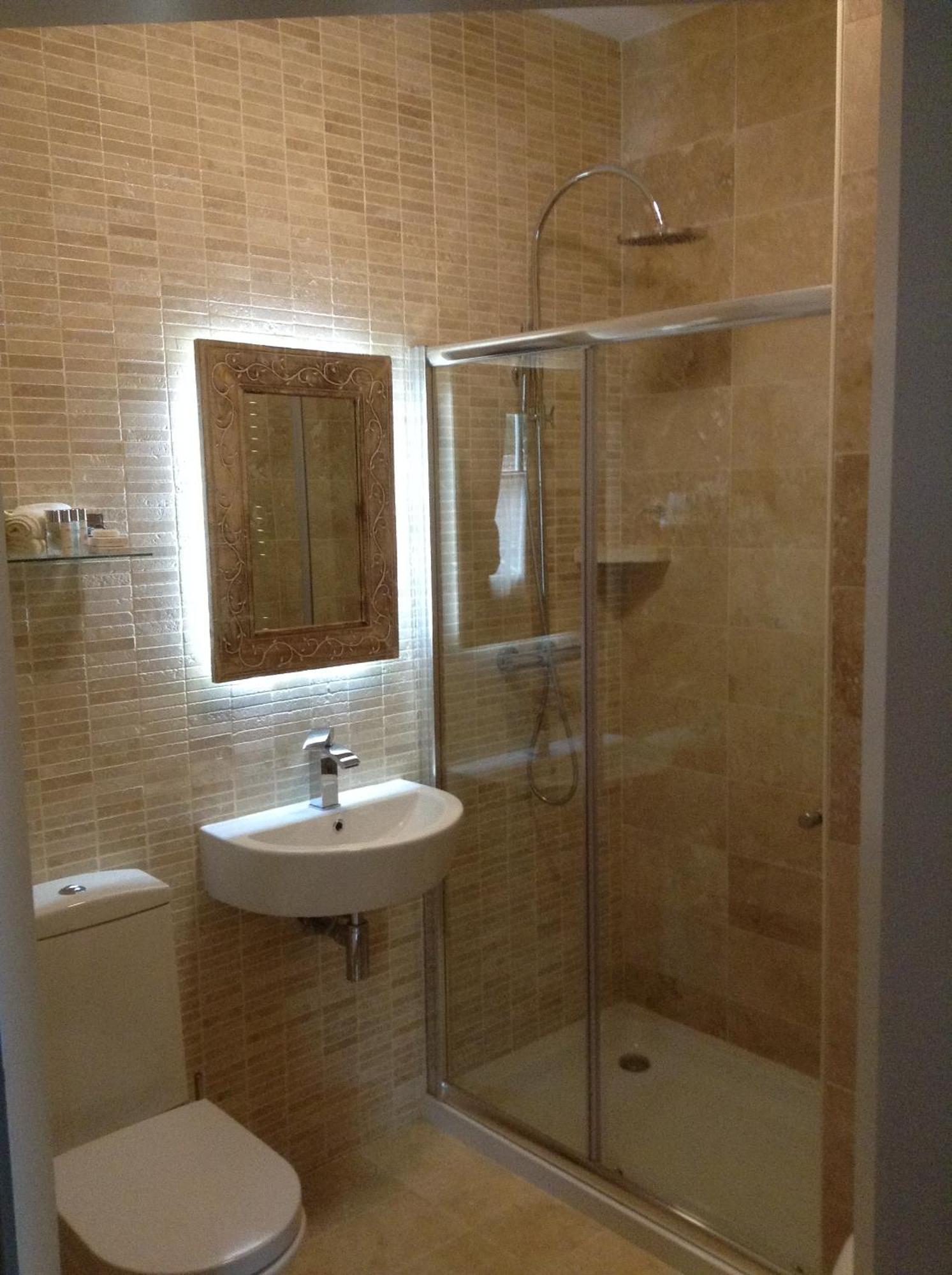 Deluxe SuperKing or Twin Room
